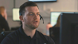 A member of the Global Telemetrics Team speaking to a customer