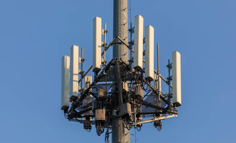 Phone mast